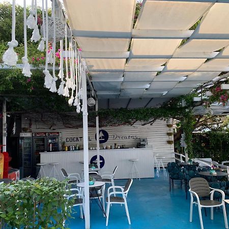 Cocktail & Dreams - Beach Hotel Sarande Exterior photo