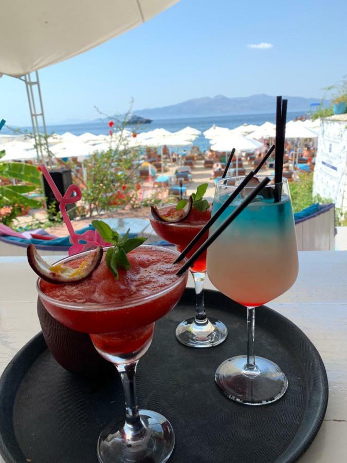 Cocktail & Dreams - Beach Hotel Sarande Exterior photo
